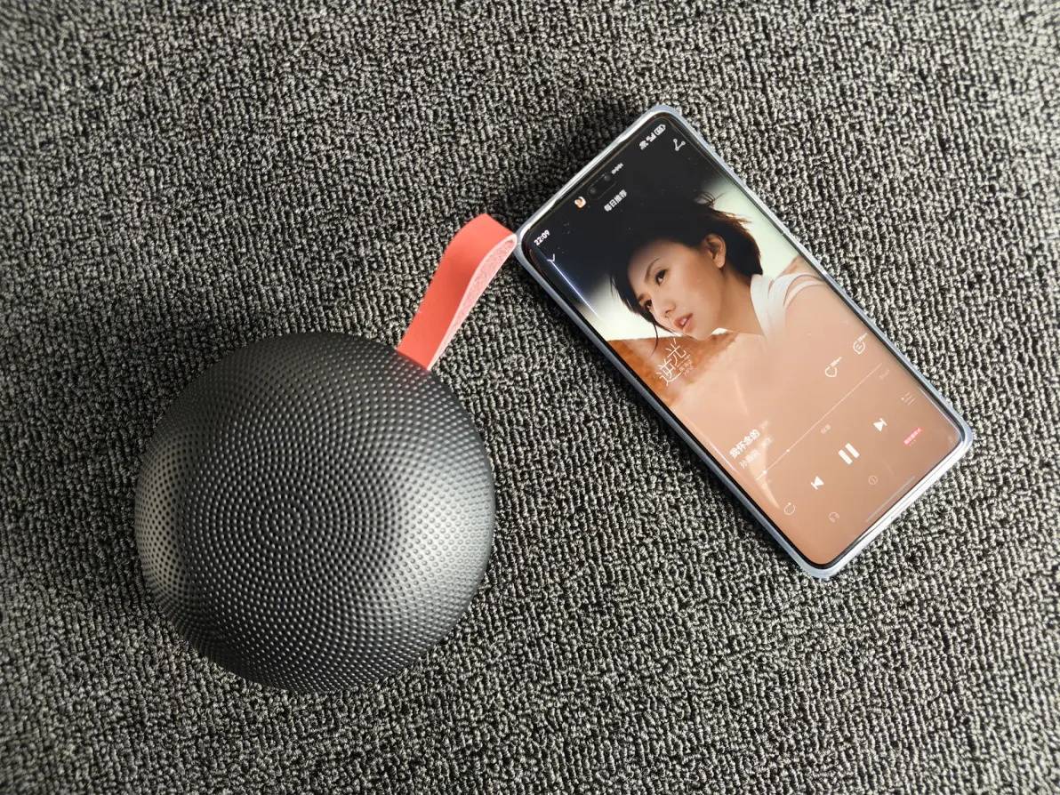 圣、漫步者、索尼三款蓝牙音箱测评较量！j9九游会登录索尼蓝牙音箱怎么样？西(图4)